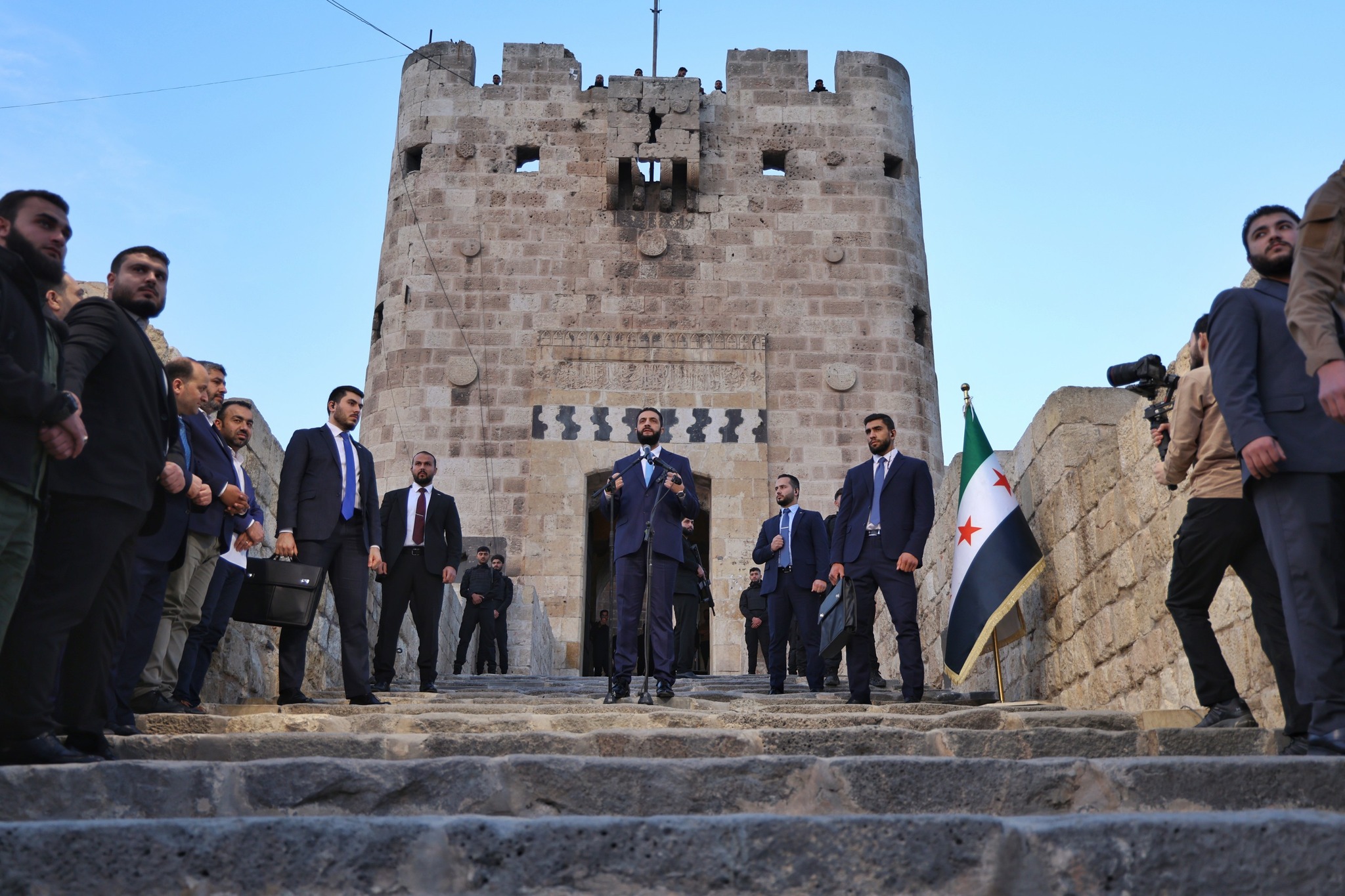 الشرع: من أسوار حلب رأينا الشام قد "حررت"